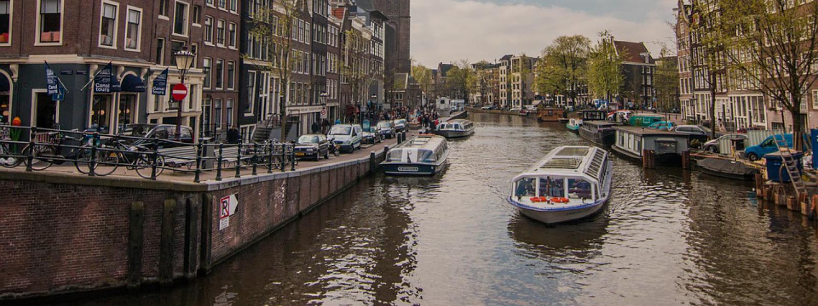 boottochtje op de grachten, Amsterdam